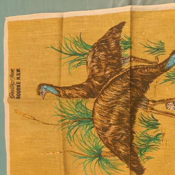 Tea towel Designed in Australia with emus - Picture 2 of 9